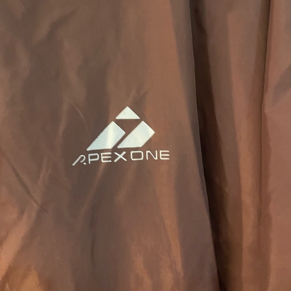 Cleveland Browns Apex One NFL nylon side snaps poncho. One size fits most - Picture 3 of 6